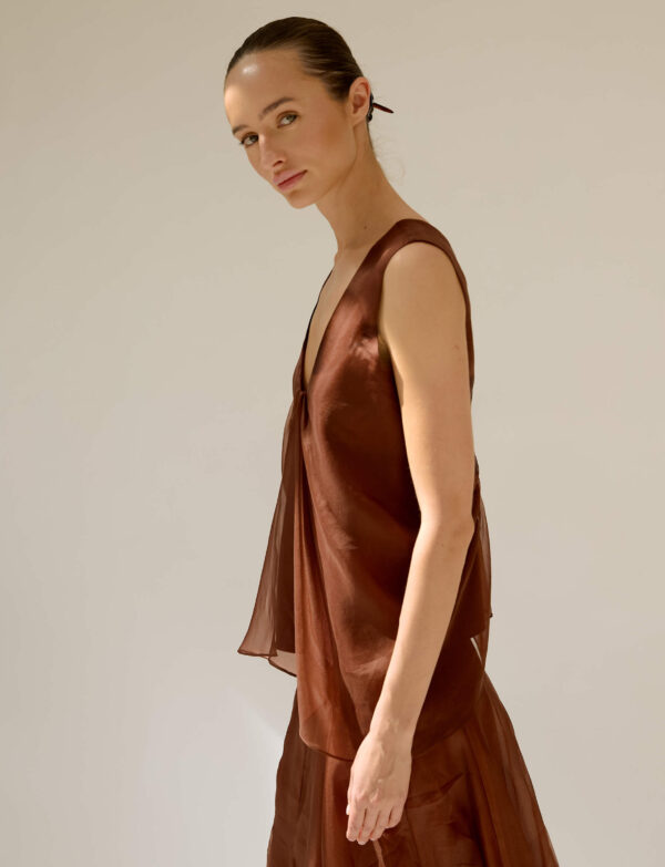 KNOT TOP